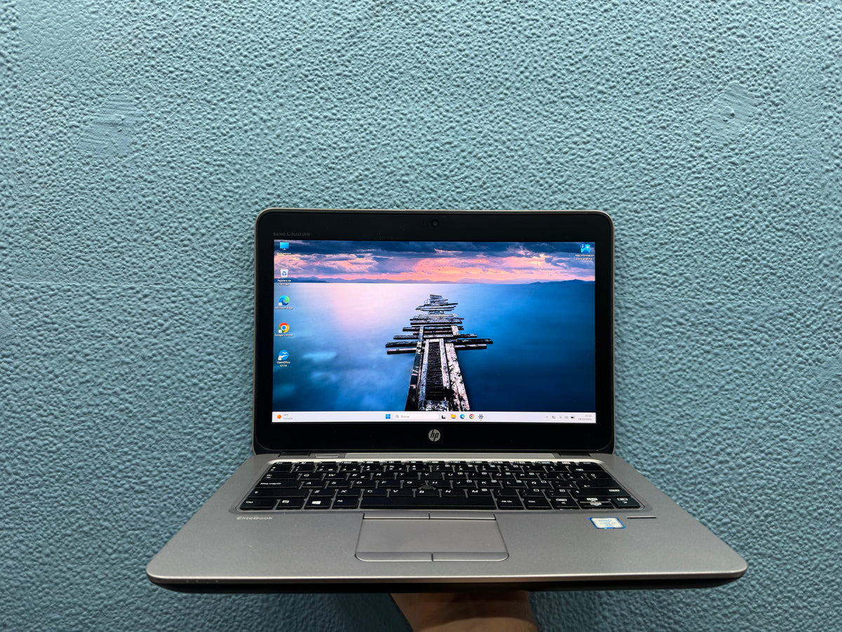 ¡¡LIQUIDACION!! Hp EliteBook 820 G3 | i7 6600U | 8Gb Ram | 256Gb Ssd | Windows 11 Pro | Batería nueva | Referencia 017