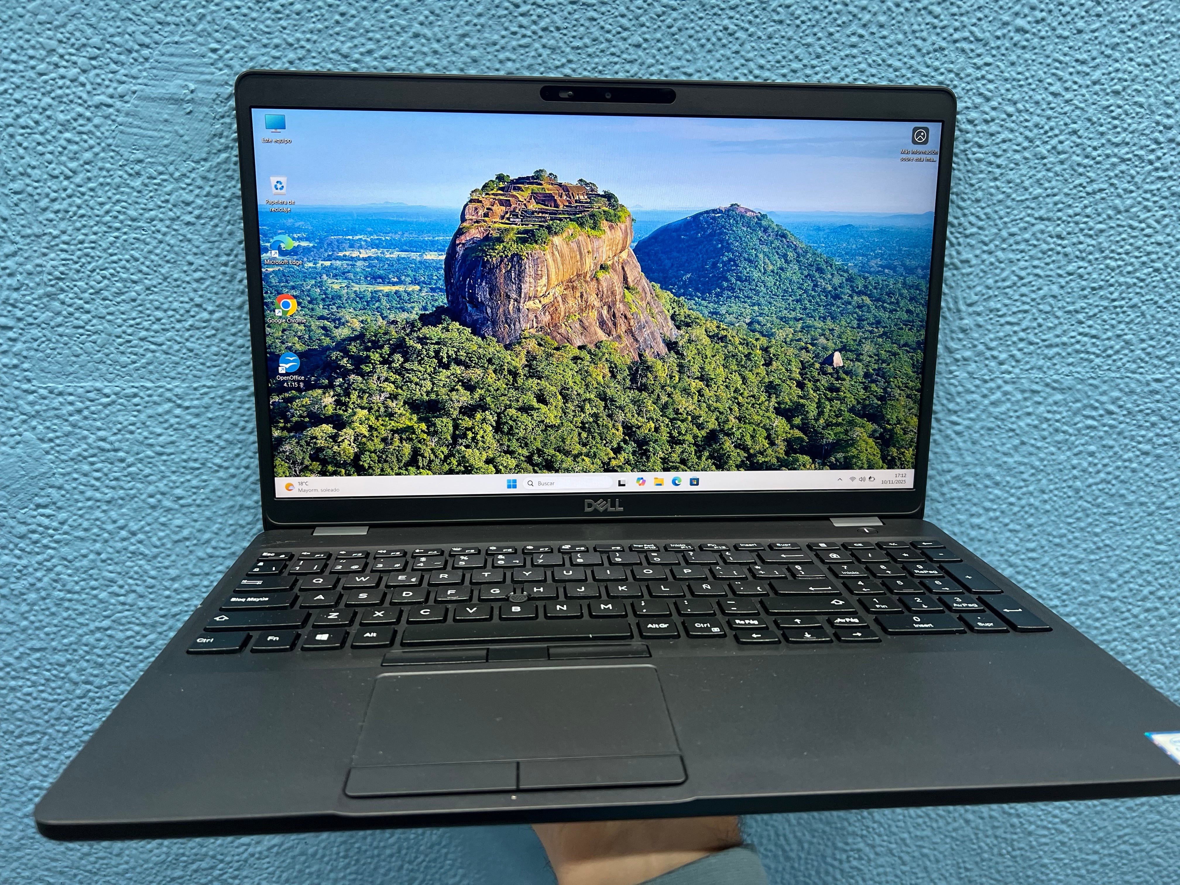¡¡ LIQUIDACION !! DELL LATITUDE 5000 | INTEL CORE I5 8365U | 16 GB RAM | 256 GB NVMe | WIN 11 PRO | OPEN OFFICE | TACTIL | REFERENCIA 2PC6X33
