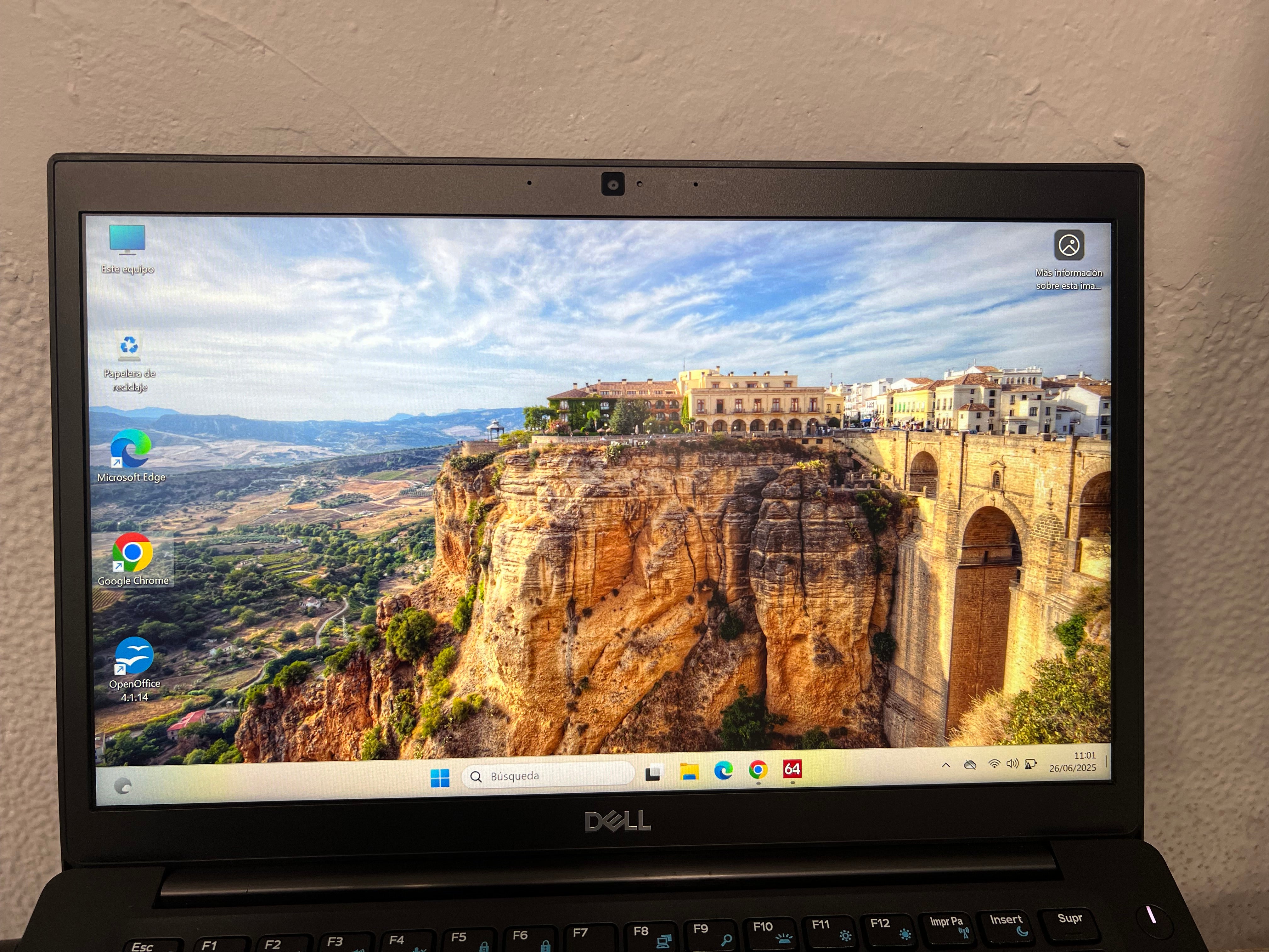 DELL LATITUDE 7490 | INTEL CORE I7 8650U | 16 GB RAM | 256 GB NVMe | WIN 11 PRO | OPEN OFFICE | FUGA LUZ
