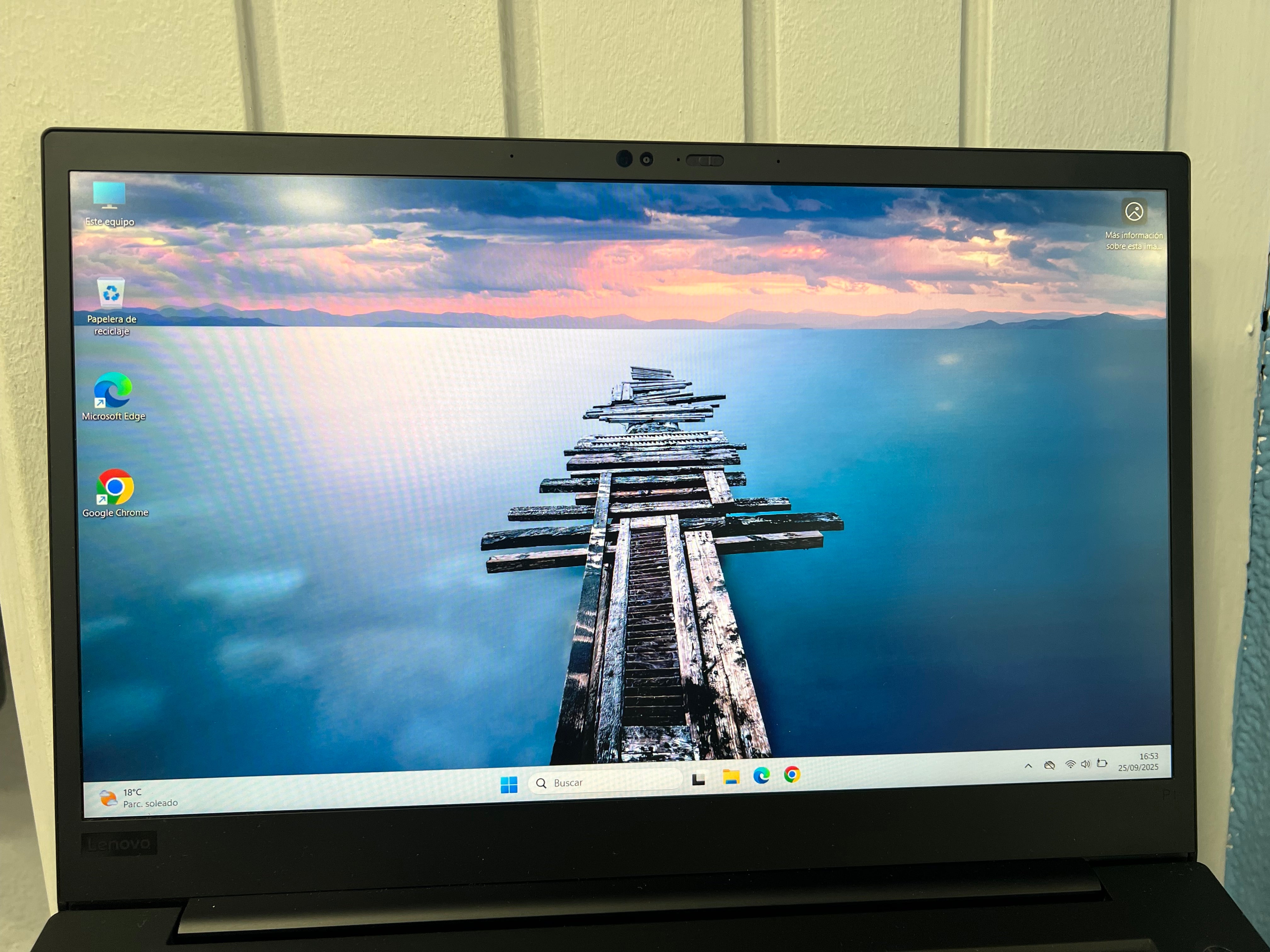 OUTLET Lenovo ThinkPad P1 Gen 2 | INTEL CORE I7 9750H | 32GB RAM | 512GB SSD | NVIDIA QUADRO T2000 4GB | WIN 11 PRO | OFFICE 2024