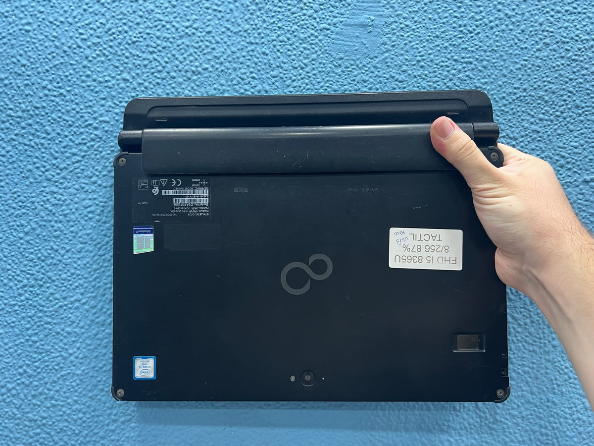 ¡¡LIQUIDACION!! Fujitsu stylistic Q739 | i5 8365U | 8Gb Ram | 256Gb Ssd | Windows 11 Pro | Táctil | LTE | Referencia 010